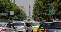 Hoy No Circula 6 de mayo 2025: ¿qué autos no salen en CDMX y Edomex?