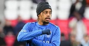 Barcola Leads PSG Against Nice In High Stakes Ligue 1 Showdown