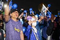 Candidates hold final rallies on eve of South Korea presidential vote - UPI.com