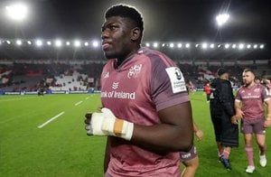 Edinburgh And Scarlets Set For Pivotal URC Clash At Hive Stadium