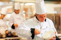 Şeflerin neden bu kadar uzun şapkaları var?