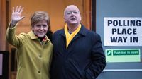 Nicola Sturgeon cleared in SNP finance probe, as estranged husband appears in court on embezzlement charge