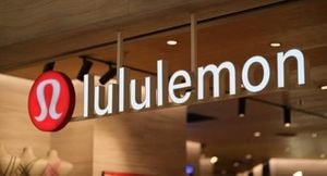 Lululemon Shares Plunge After Weak Outlook And Tariff Hit