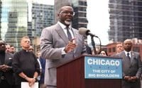 Trump to Send Federal Troops and ICE Agents Into Chicago Despite Local Opposition - NewsBreak