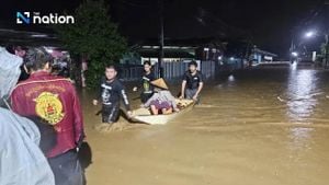 Chiang Rai Residents Await Flood Aid Amid Delays