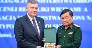 Vietnam And Poland Strengthen Defense Cooperation Amid Regional Shifts