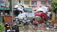 Typhoon Kalmaegi leaves at least 26 dead in Philippines, with survivors trapped on roofs and in cars