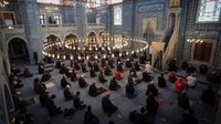 Bugün cuma namazı saat kaçta kılınacak? İl il 18 Nisan 2025 Cuma namazı vakitleri