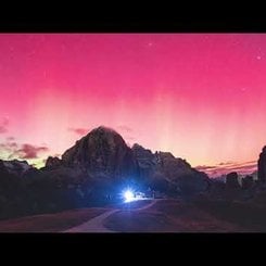 İtalyan Alpleri Üzerinde Aurora Time-lapse
