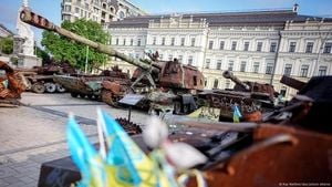 Trump Calls Russia A Paper Tiger As Ukraine Strikes Back