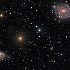 NGC 5101 ve Arkadaşları