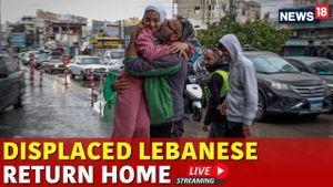 Lebanese Families Return Home As Ceasefire Holds