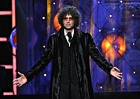 Howard Stern return delayed a week