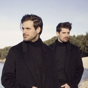 2CELLOS