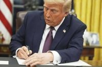 Trump directs agencies to make public-facing services ‘beautiful and efficient’