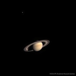 Cassini Satürn'e Yaklaşıyor