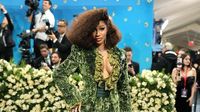 Cardi B Chose “Main Character” Burberry Suiting for the 2025 Met Gala