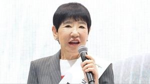 Akiko Wada Opens Up About Health Struggles