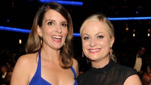 Tina Fey And Amy Poehler Add More Dates To Restless Leg Tour