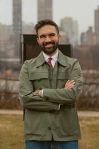 Zohran Mamdani: New York City Mayor and Catalyst for a New Democratic Party - Roar News